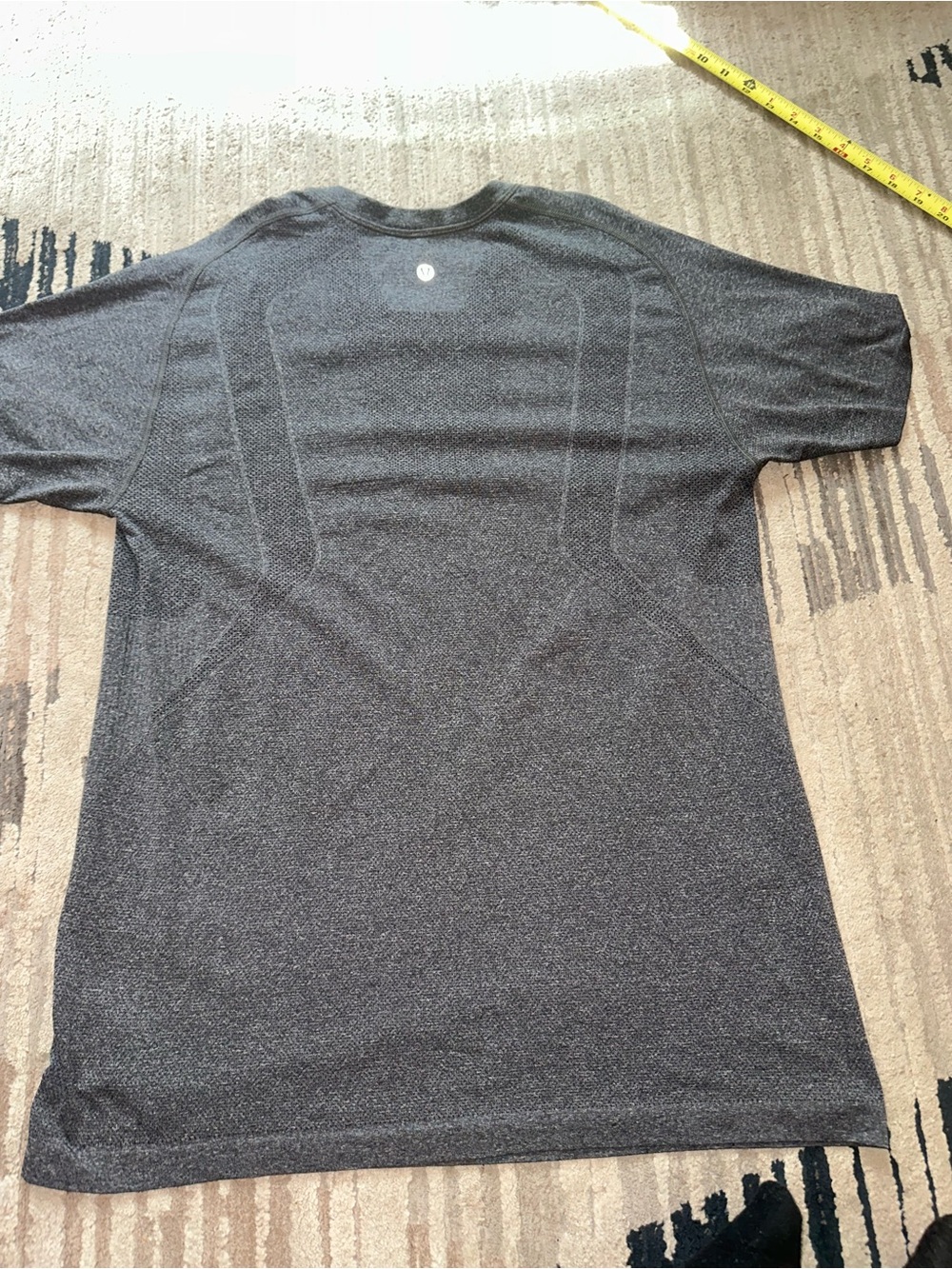lululemon athletica Men's Short-Sleeve Performance Tee - Charcoal Gray Size M